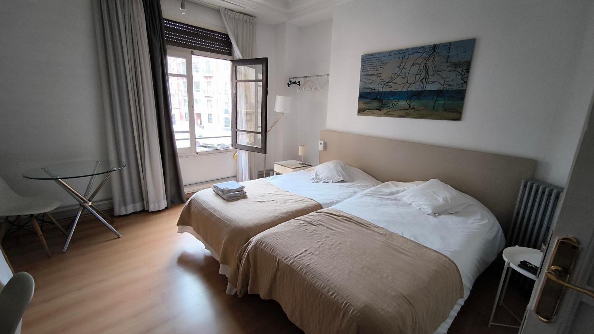 7 Moons B&B Walencja Zewnętrze zdjęcie