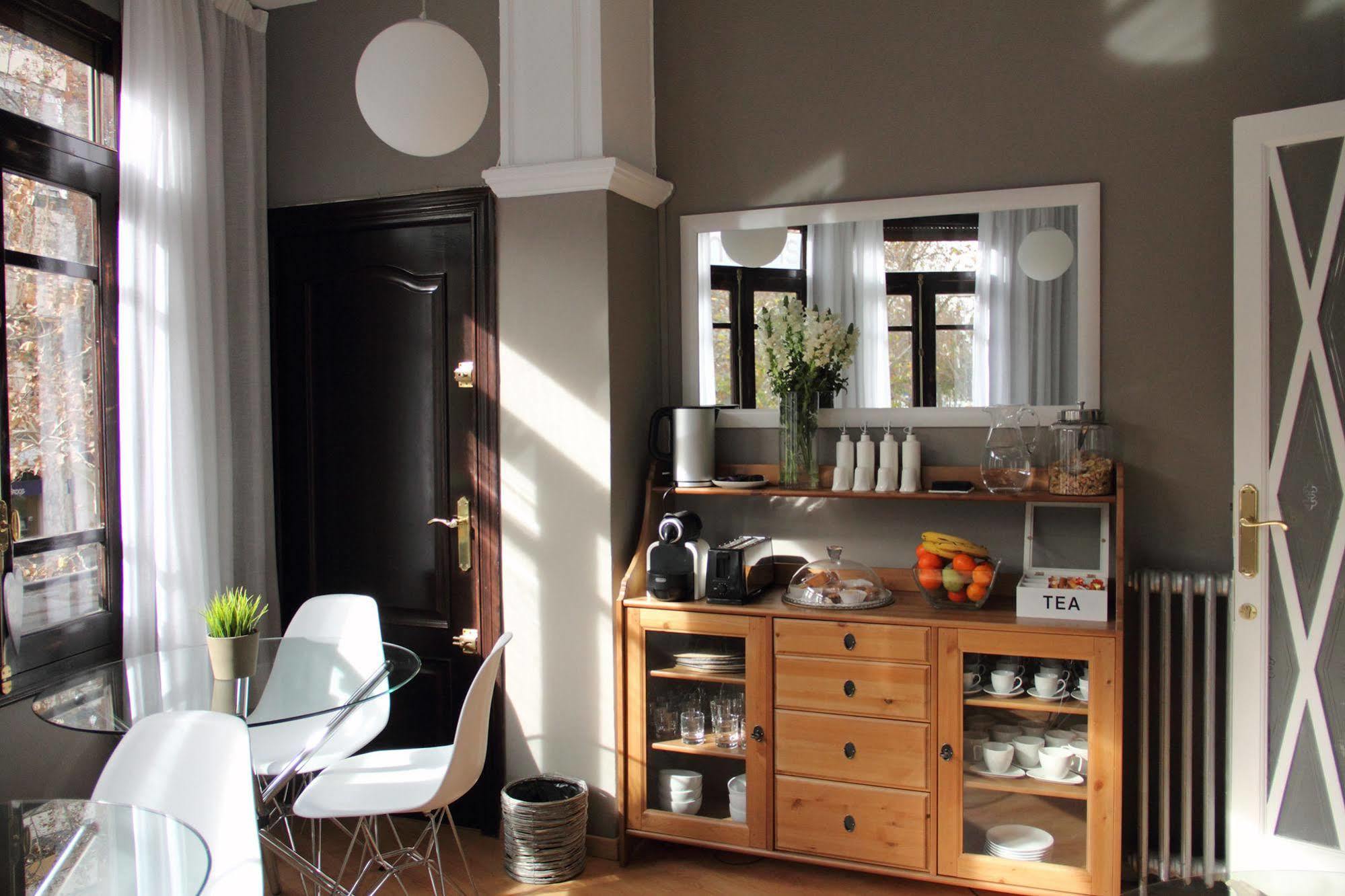 7 Moons B&B Walencja Zewnętrze zdjęcie